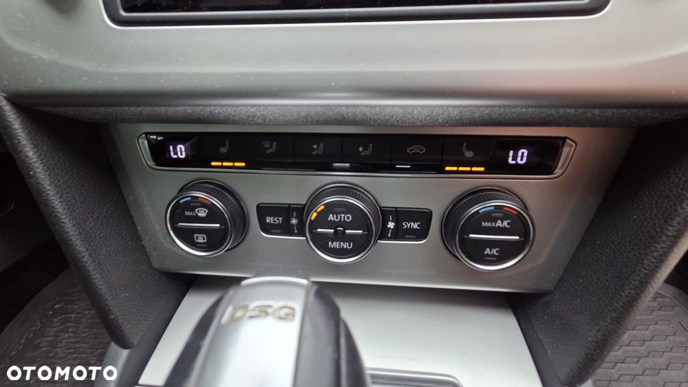Volkswagen Passat - 9
