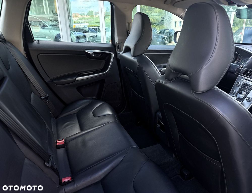 Volvo XC 60 - 24
