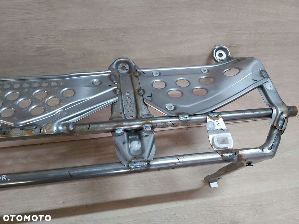 Toyota Yaris Cross Stelaż baterii Kanapy tył - 4