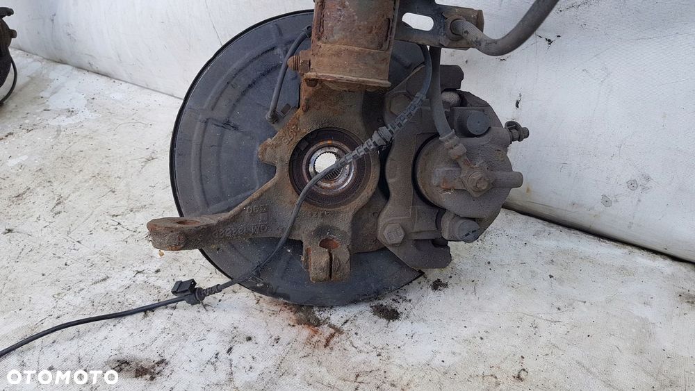 zwrotnica mcperson lewa Opel Meriva B 1.4 T - 8