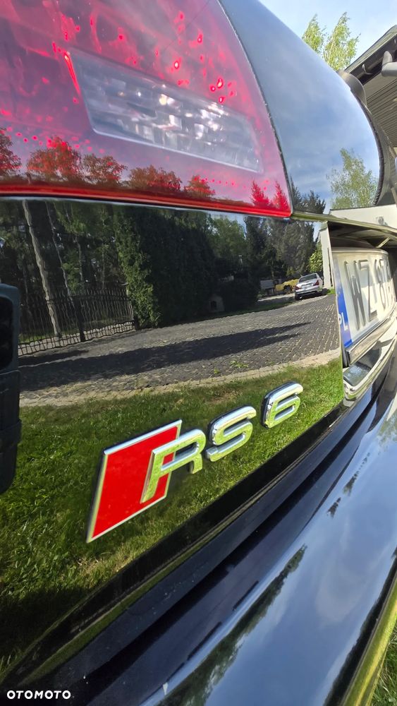 Audi RS6 ver-5-0-tfsi-quattro-tiptr - 8
