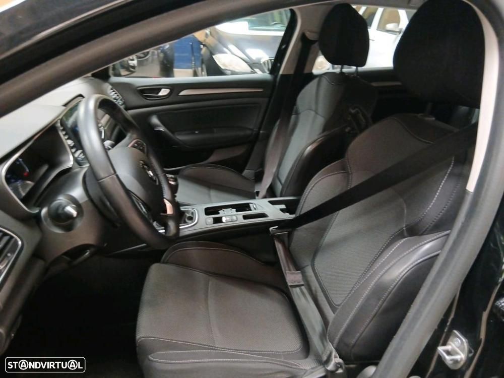 Renault Mégane Sport Tourer 1.5 Blue dCi Equilibre - 3