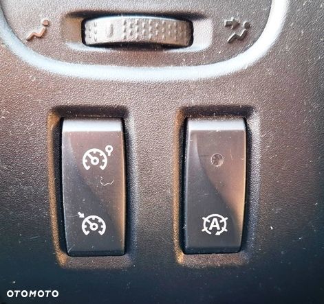 Renault TRAFIC III - 20