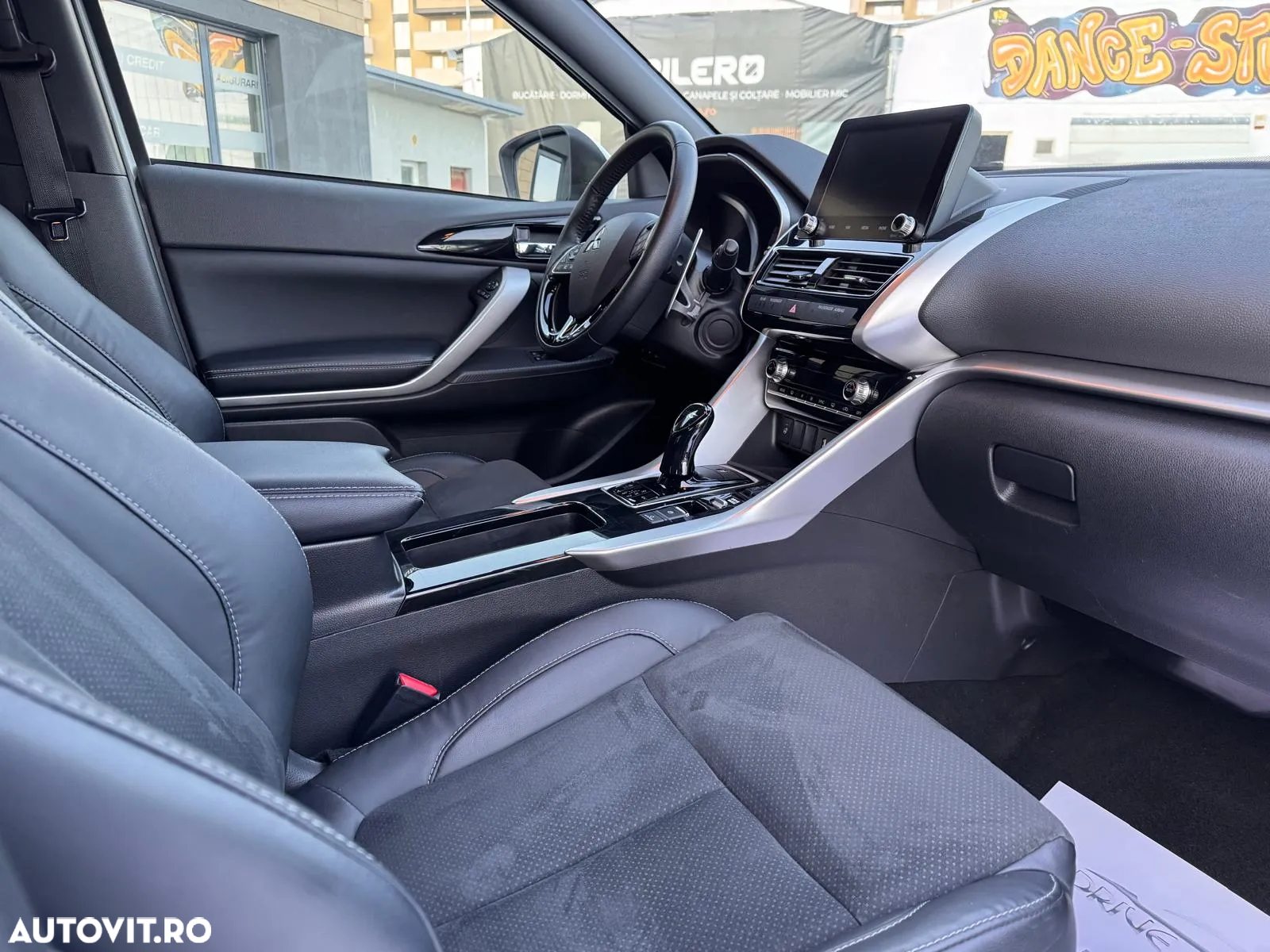 Mitsubishi Eclipse-Cross - 19
