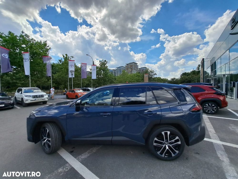 TOYOTA RAV4 2026 — imagine 5
