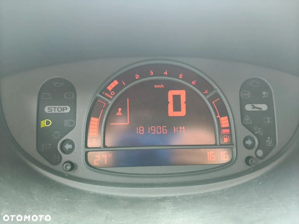Renault Modus 1.2 16V Yahoo - 8