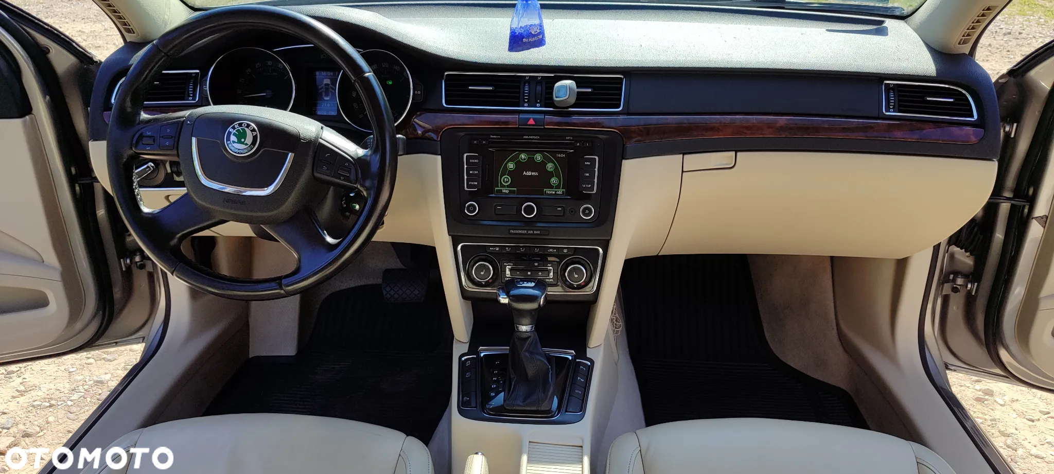 Skoda Superb 2.0 TDI Platinum DSG - 19