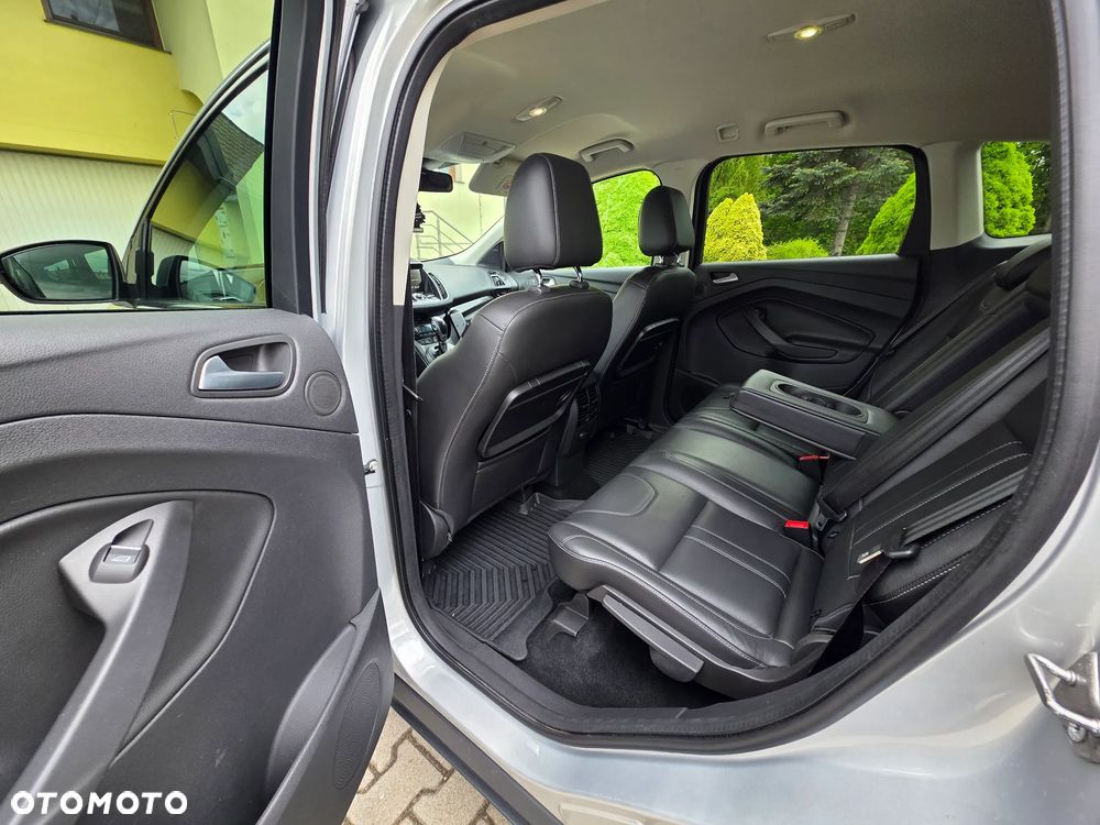 Ford Kuga - 8