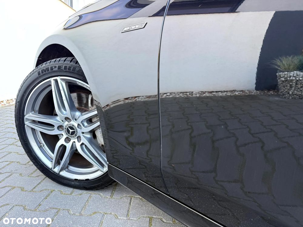 Mercedes-Benz Klasa E 220 d 4Matic 9G-TRONIC AMG Line - 36