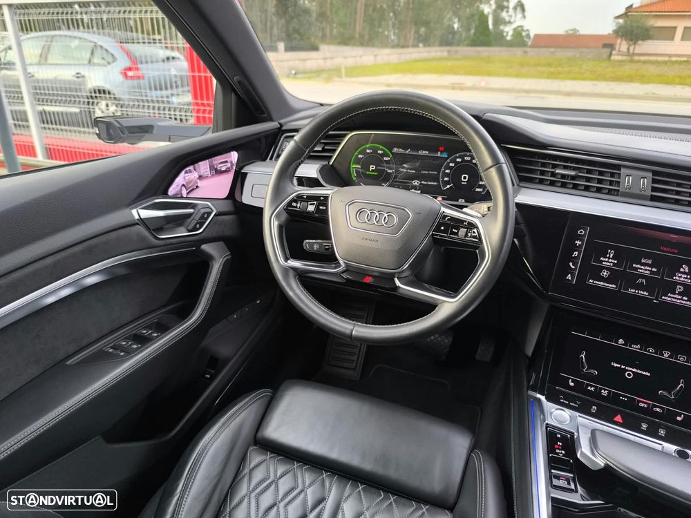 Audi e-tron 55 quattro S line - 39