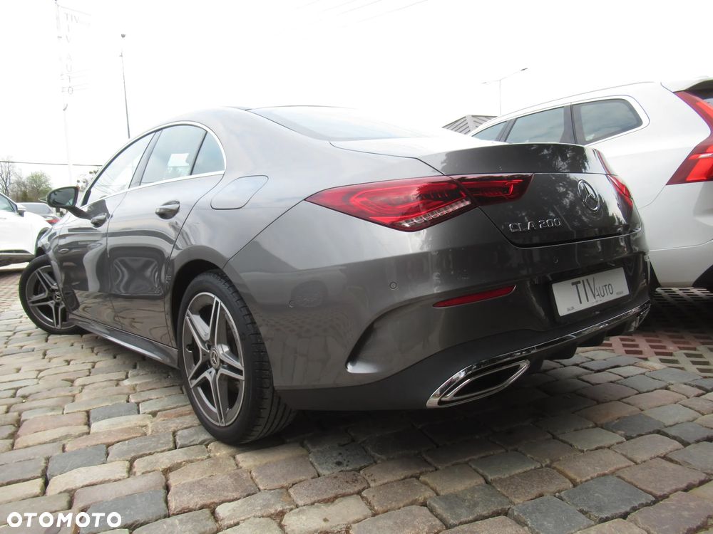 Mercedes-Benz CLA 200 AMG Line 7G-DCT - 3