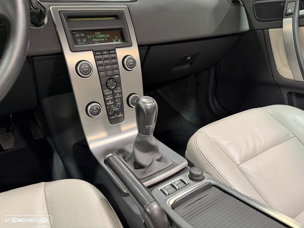 Volvo C70 2.0 D Momentum - 10