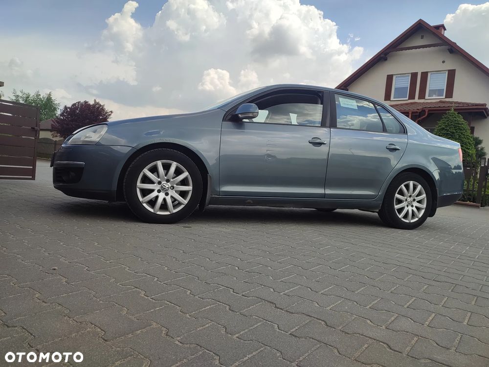 Volkswagen Jetta 1.9 TDI Comfortline - 7
