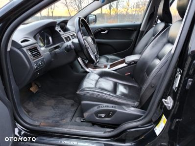 Volvo XC 70 T6 AWD Geartronic Momentum - 8