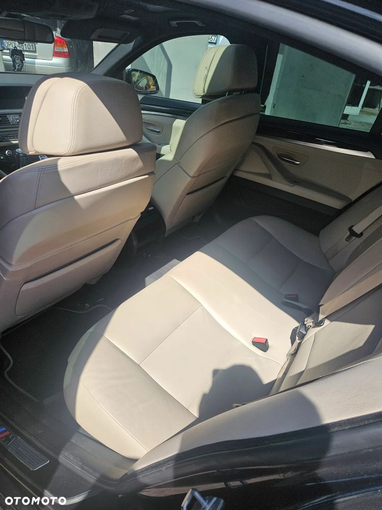 BMW Seria 5 535i - 6