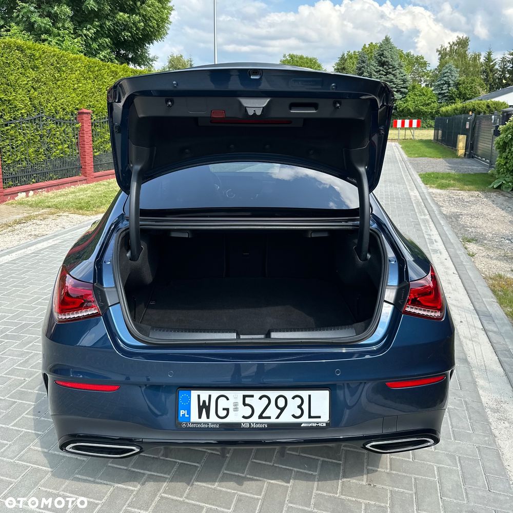 Mercedes-Benz CLA - 32