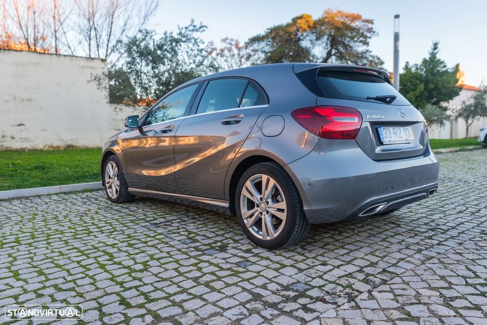 Mercedes-Benz A 180 d Urban - 11