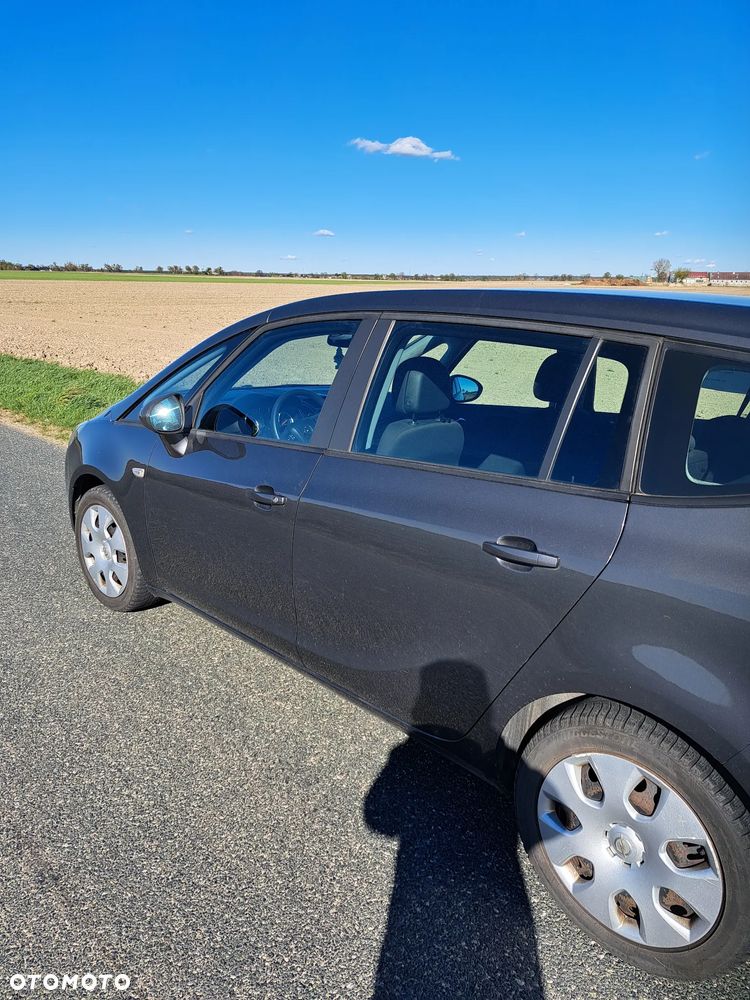 Opel Zafira - 9