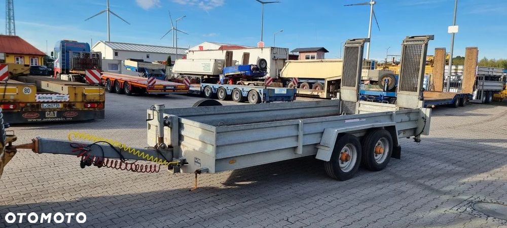 Inny Przyczepa 2 osiowa tandem, najazdy dwuczęściowe 3,2m - 1