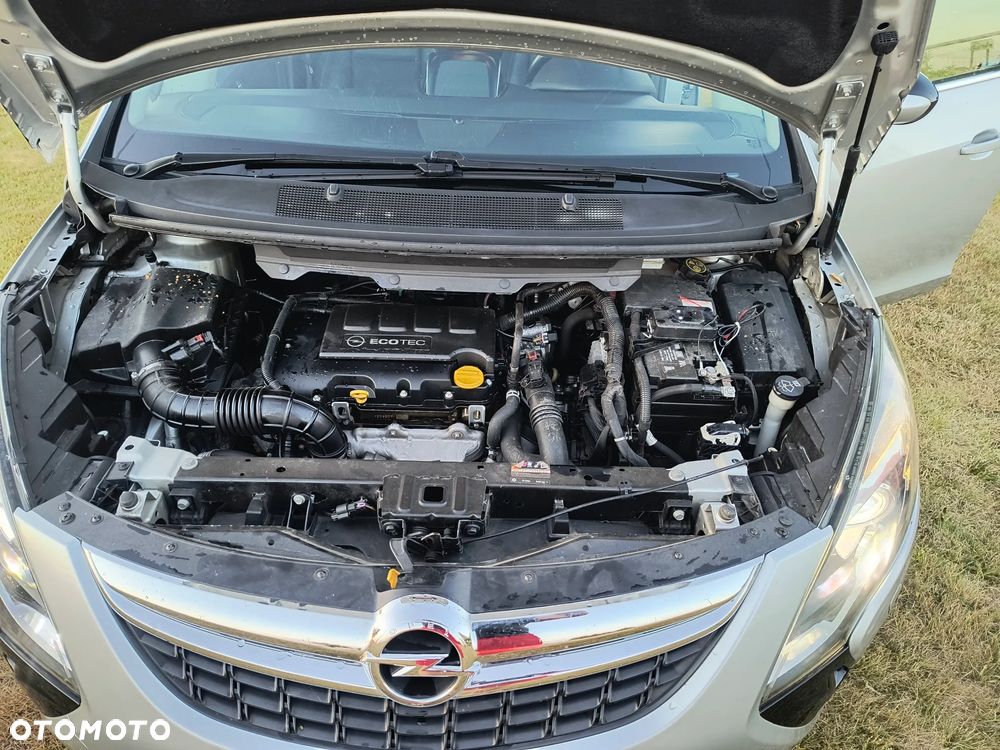 Opel Zafira 1.4 T Elite - 9