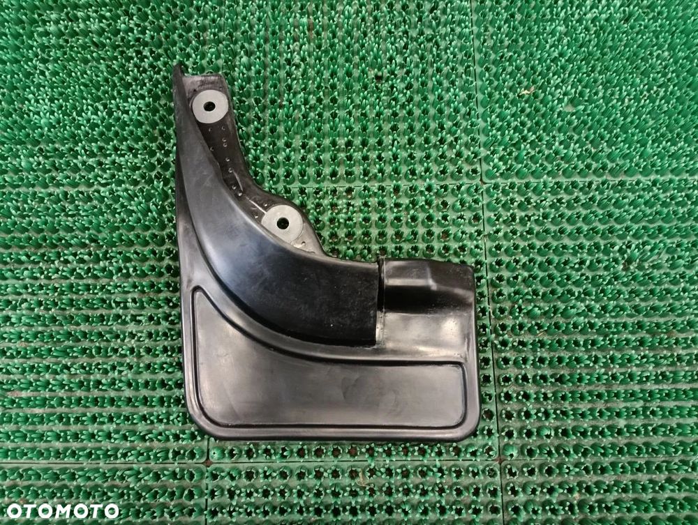 HYUNDAI EXEL 85-89r Chlapacz Przód Lewy - 1