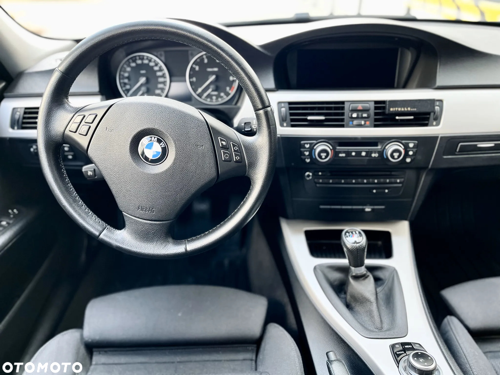 BMW Seria 3 318i - 17