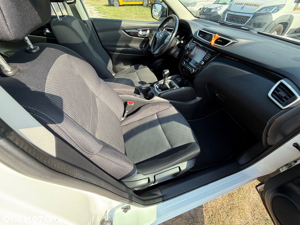 Nissan Qashqai 1.6 DIG-T Tekna - 19