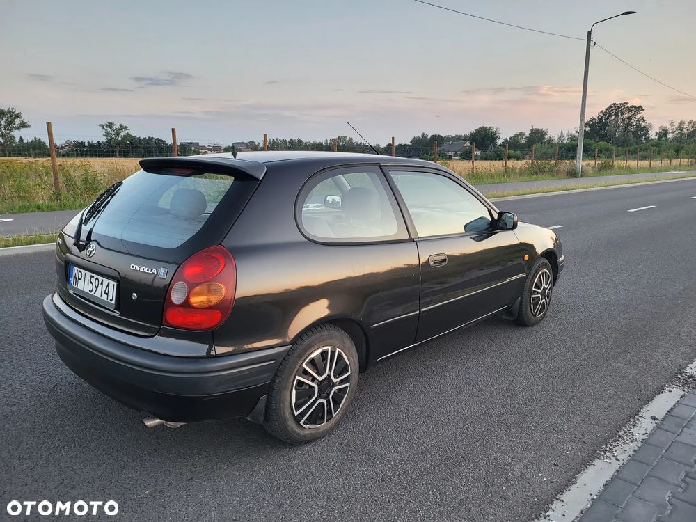 Toyota Corolla 1.4 - 9