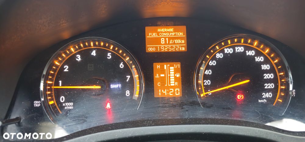 Toyota Avensis 1.8 Sol NAVI - 6