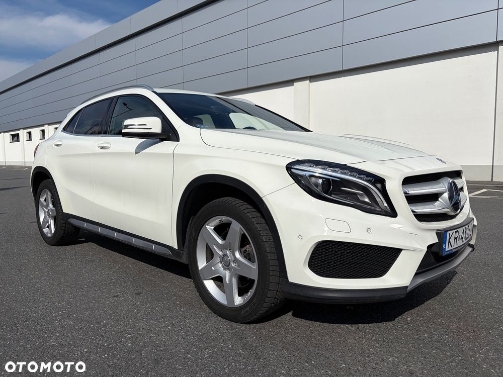 Mercedes-Benz GLA 250 4-Matic AMG Line - 2