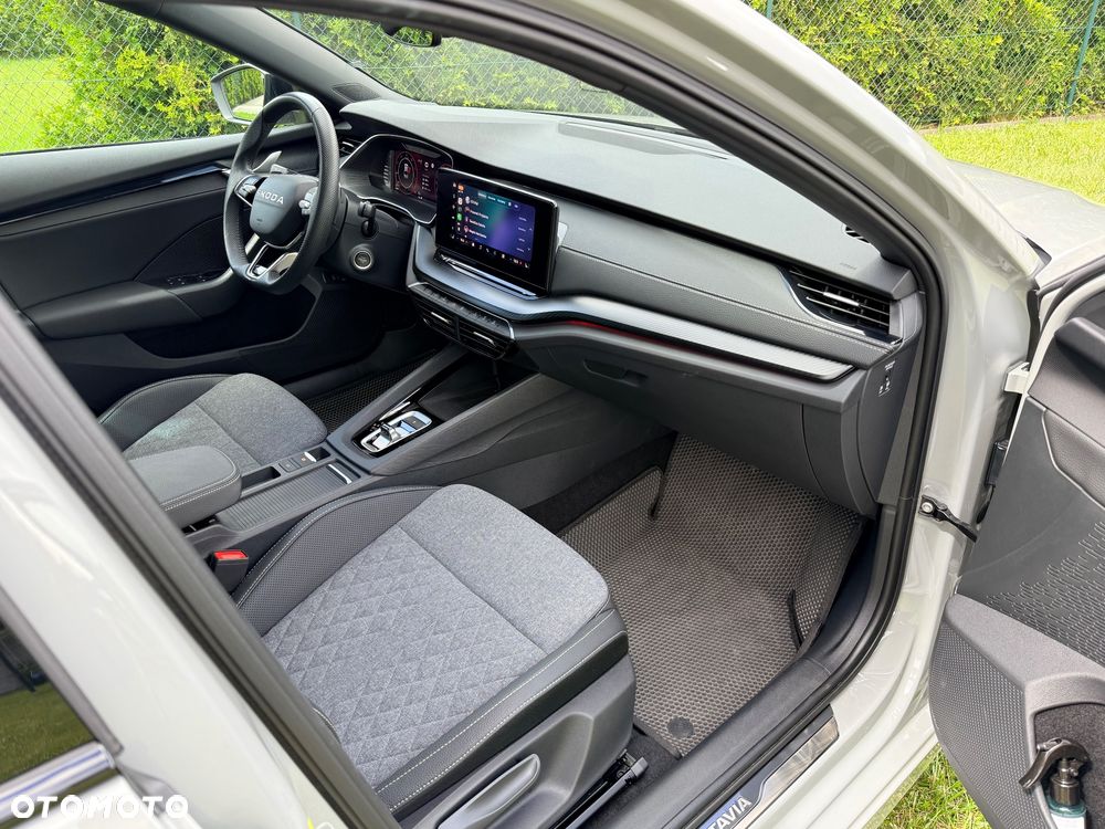 Skoda Octavia 2.0 TDI Sportline DSG - 16
