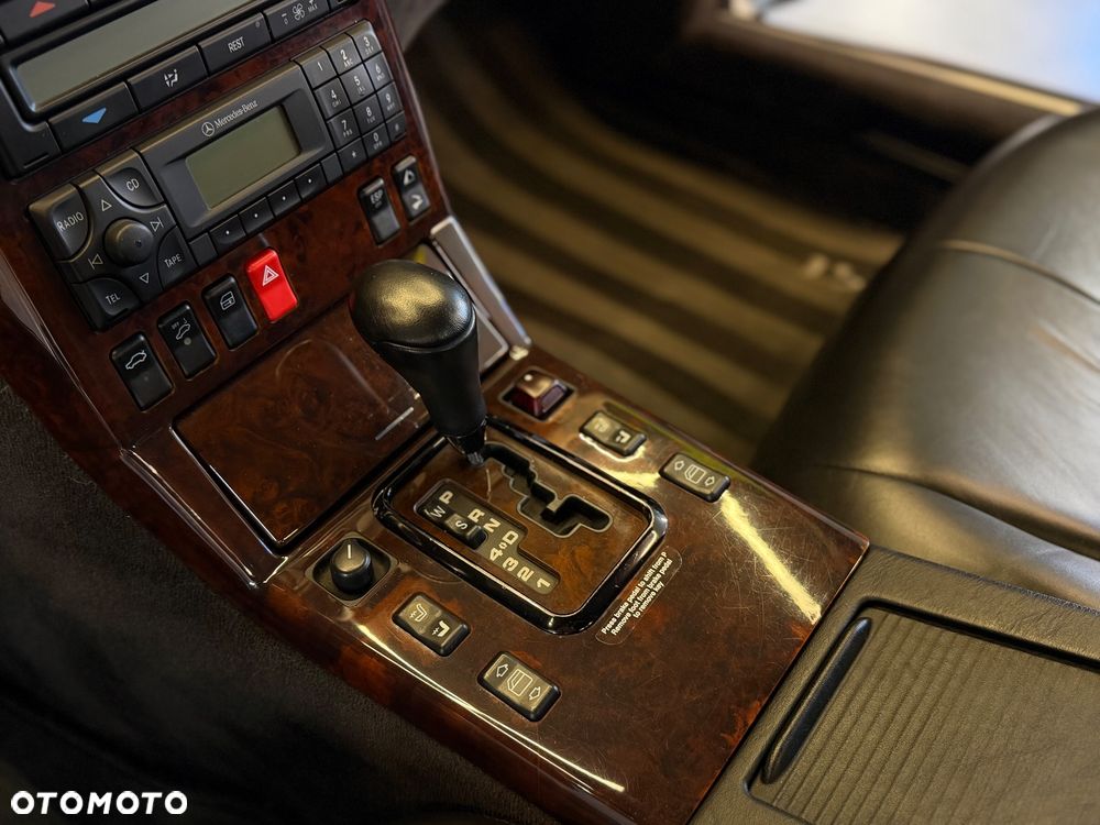 Mercedes-Benz SL - 26