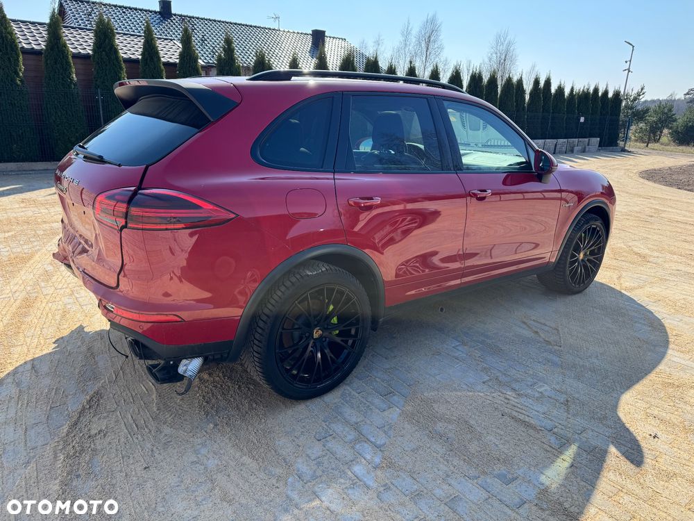 Porsche Cayenne S E-Hybrid - 9