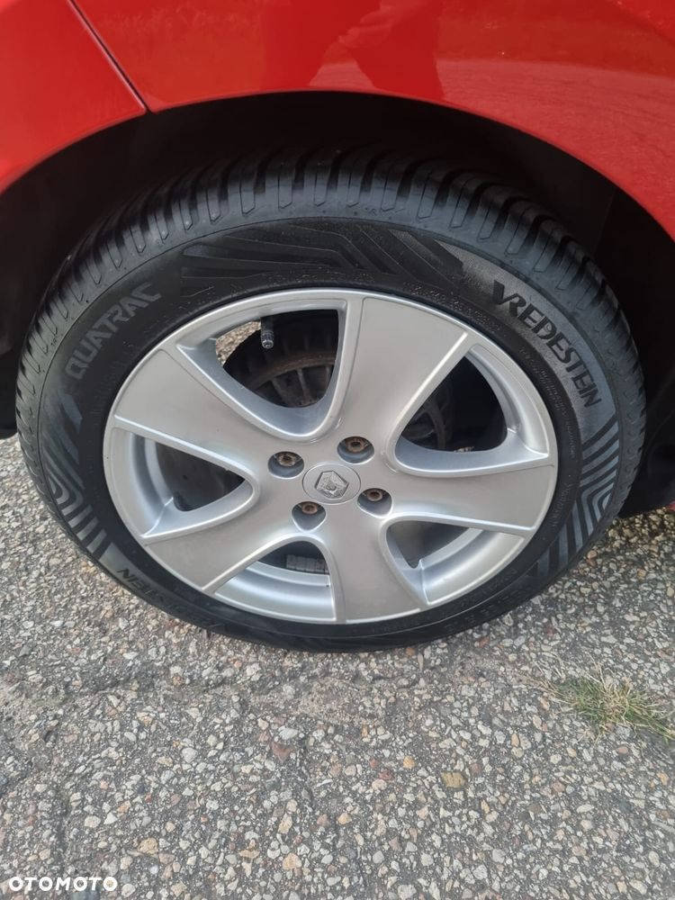 Renault Clio - 37