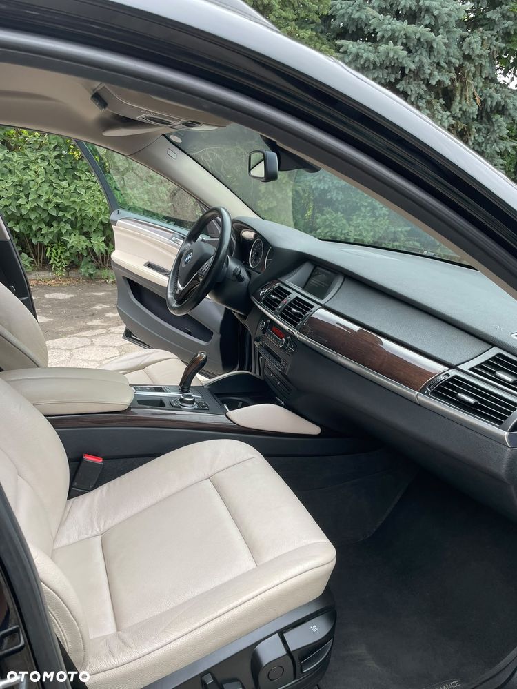 BMW X6 - 10