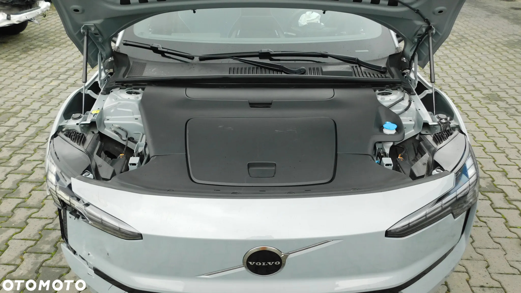 Volvo EX30 69kWh Single Motor Long Range Core - 9