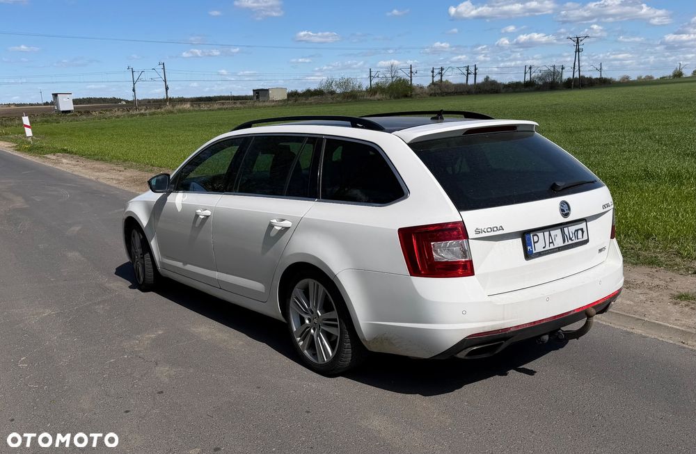 Skoda Octavia 2.0 TDI DSG RS - 7