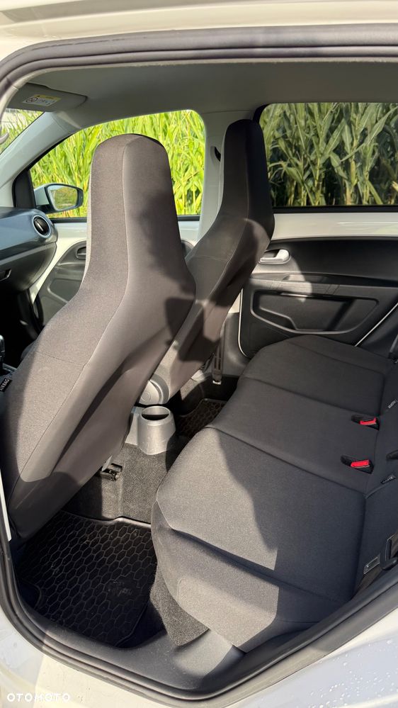 Volkswagen up! 1.0 move - 17