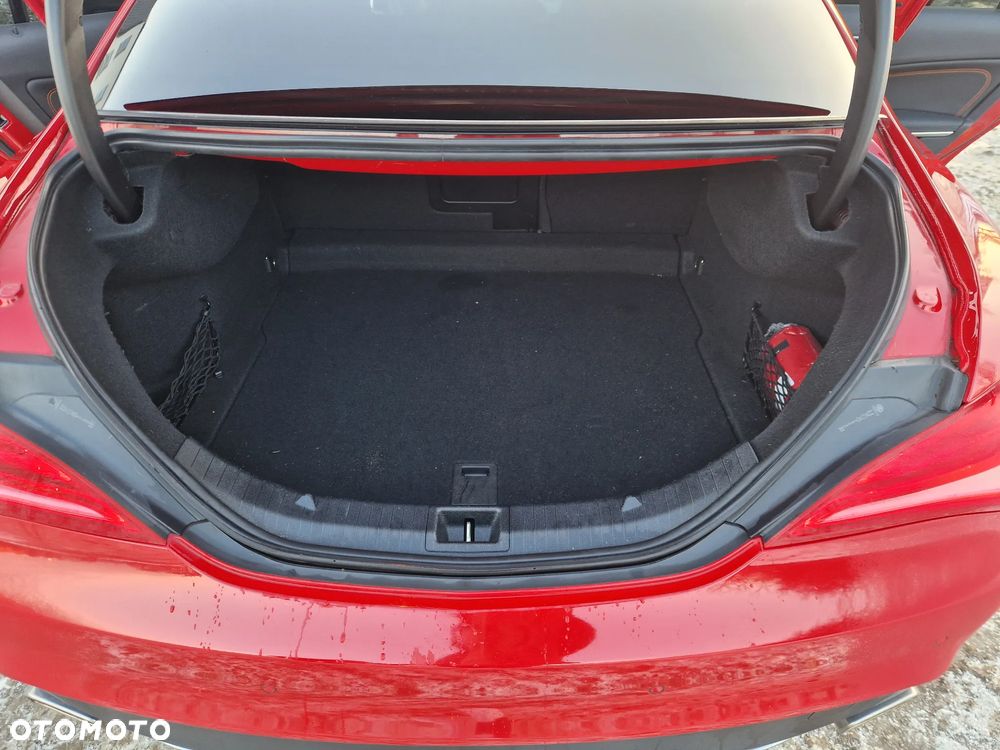 Mercedes-Benz CLA 180 7G-DCT - 16