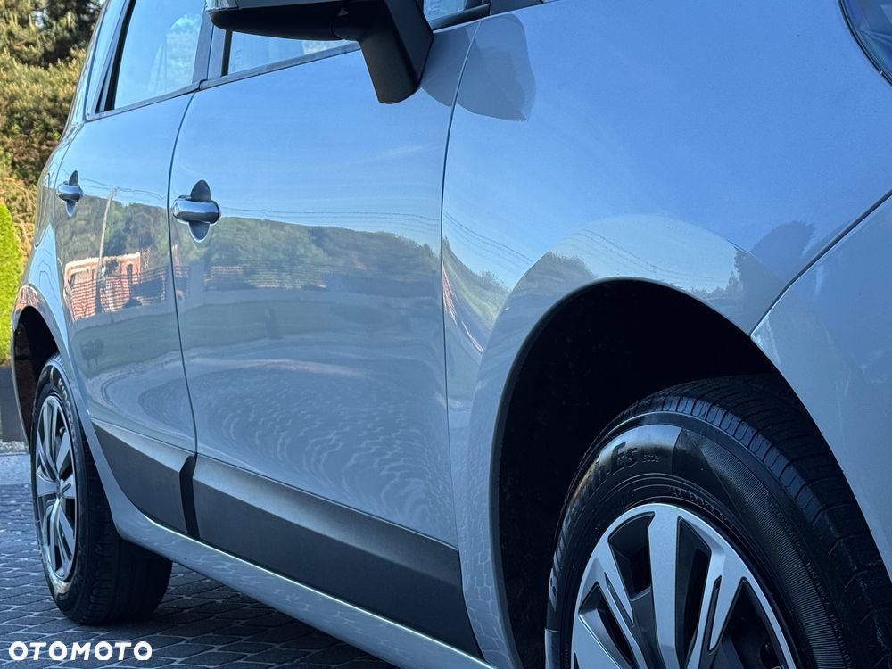 Renault Scenic 1.6 16V Authentique - 11