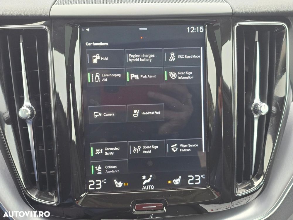 Volvo XC 60 T8 Twin Engine AWD Momentum - 17
