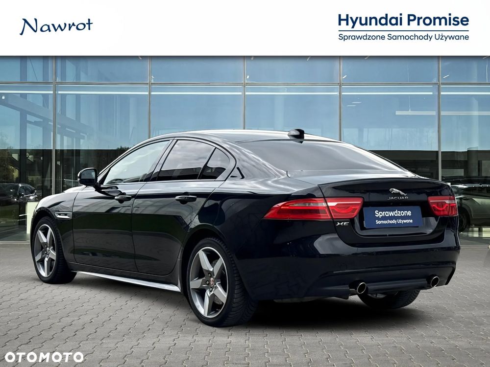 Jaguar XE 2.0 D AWD R-Sport - 3