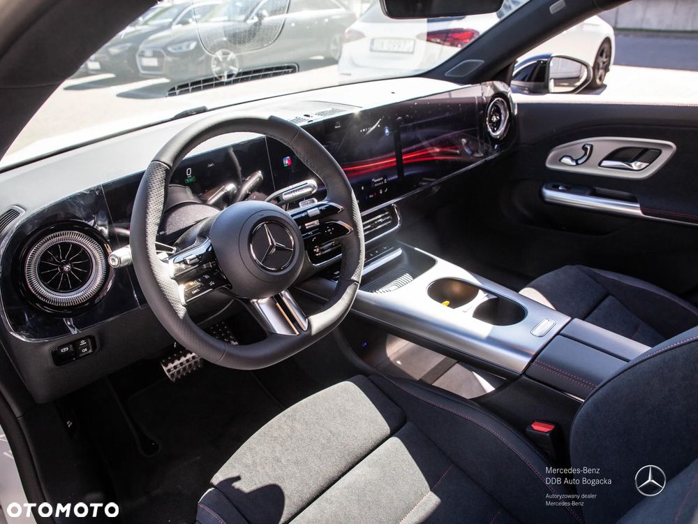 Mercedes-Benz CLA 200 mHEV 8G-DCT - 8