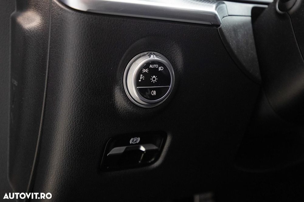 Mercedes-Benz C - 28