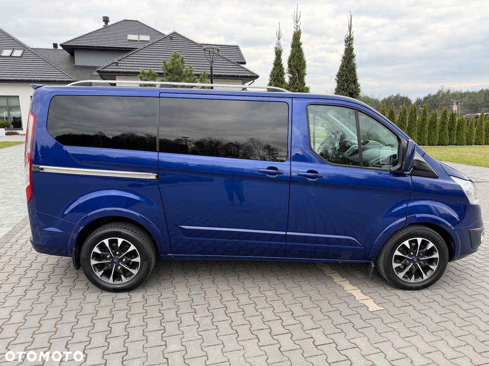 Ford Tourneo Custom - 4