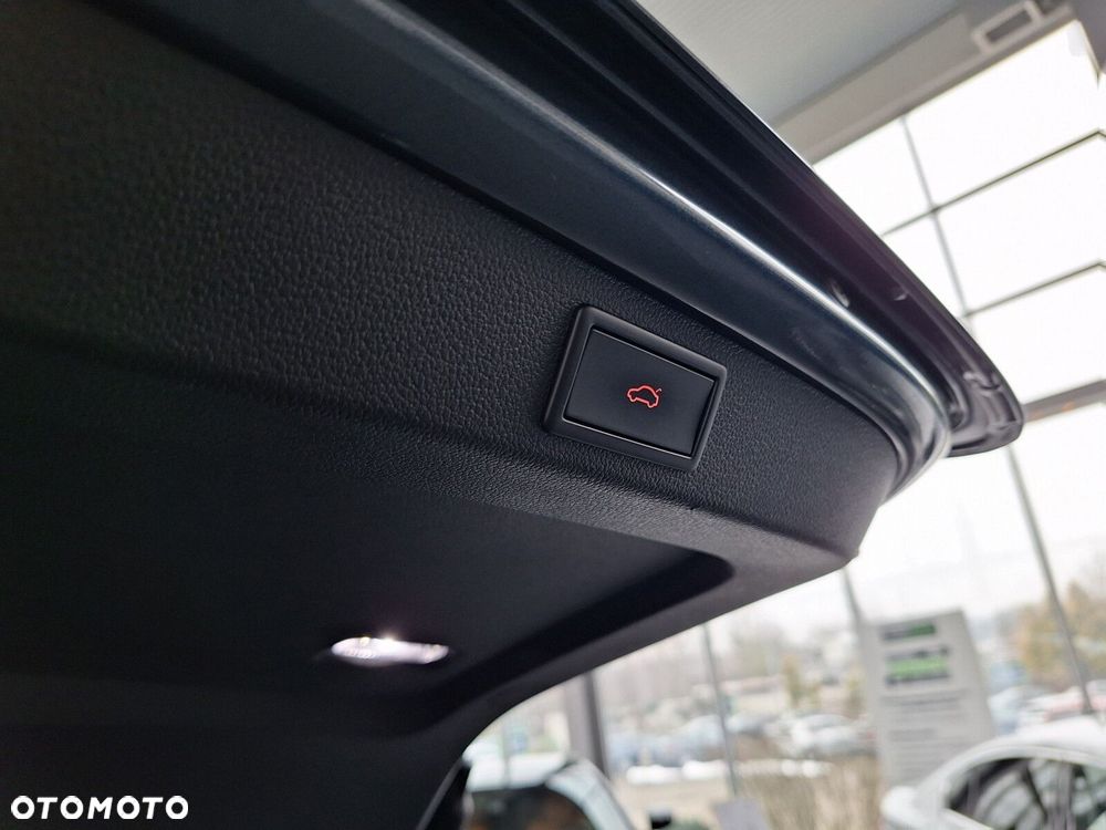 Skoda Superb 2.0 TDI SCR Ambition DSG - 13