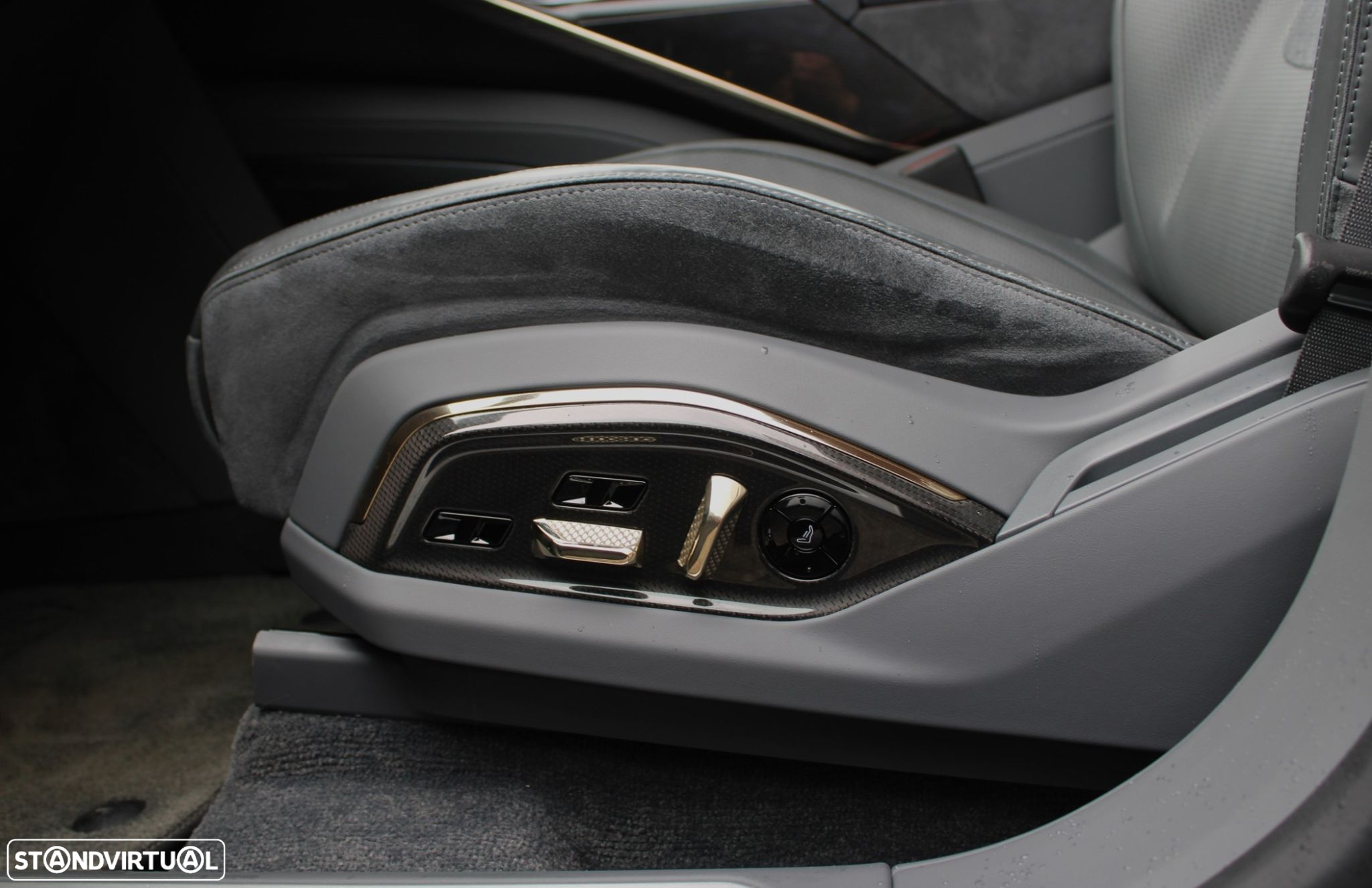Lotus Eletre - 46