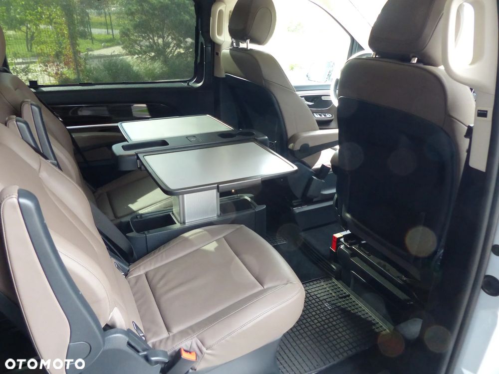 Mercedes-Benz Klasa V 300 d 4-Matic Avantgarde 9G-Tronic (d³ugi) - 22