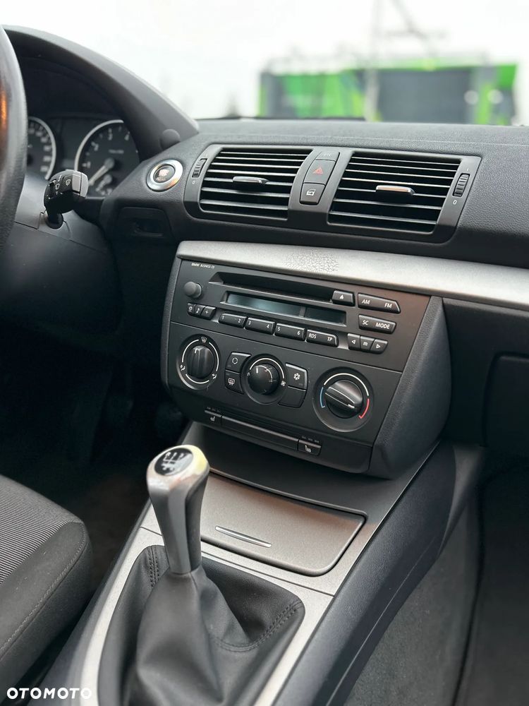 BMW Seria 1 116i - 12