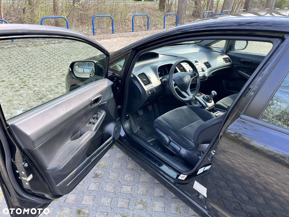 Honda Civic 1.8 Comfort - 9